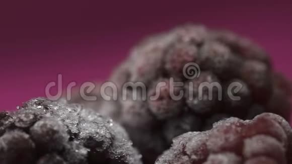 冷冻浆果特写食物冷冻健康的有机营养维生素视频的预览图