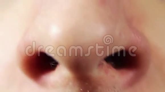 人类鼻子呼吸视频的预览图