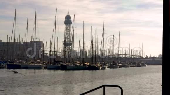 西班牙巴塞罗那的游艇停车场视频的预览图