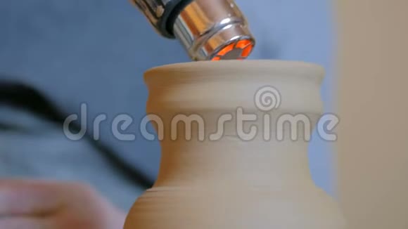 陶瓷陶罐烘干专用烘干机视频的预览图