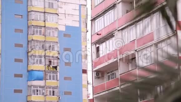 宿舍楼外观后苏联建筑贫穷和腐朽巴统视频的预览图