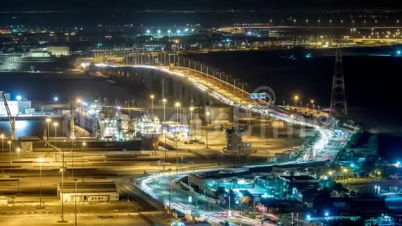 阿拉伯联合酋长国阿布扎比晚秋新谢赫哈利法大桥视频的预览图