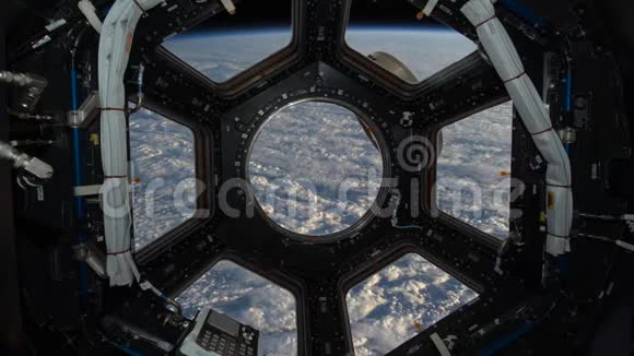 4KNASA电影收藏ISS窗口视频的预览图