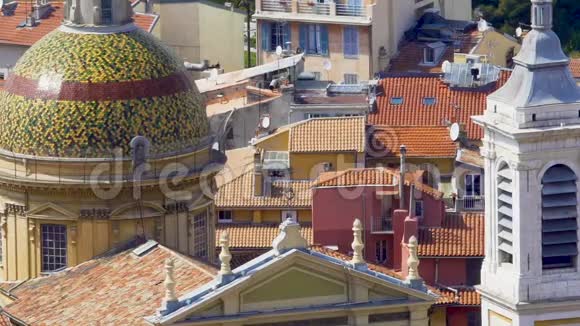 圣瑞帕特大教堂屋顶顶视图尼斯建筑旅游视频的预览图