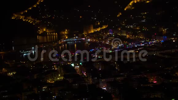 土耳其现代夜城的生活视频的预览图
