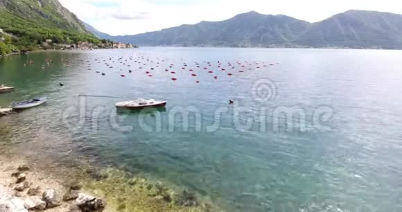 黑山的牡蛎养殖视频的预览图