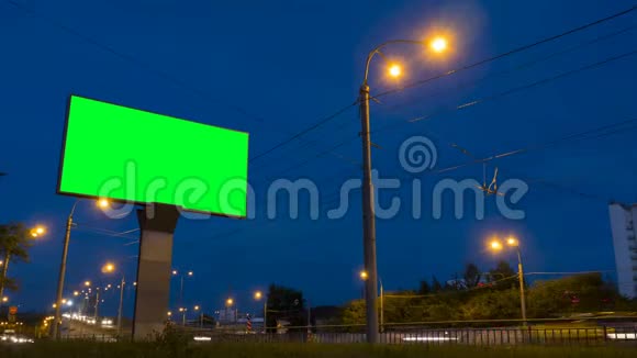 时光流逝高速公路绿色屏幕广告牌视频的预览图
