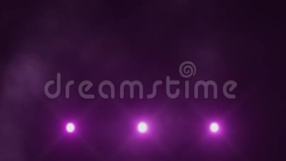 紫红色三级灯光下和烟雾VJ循环背景视频的预览图