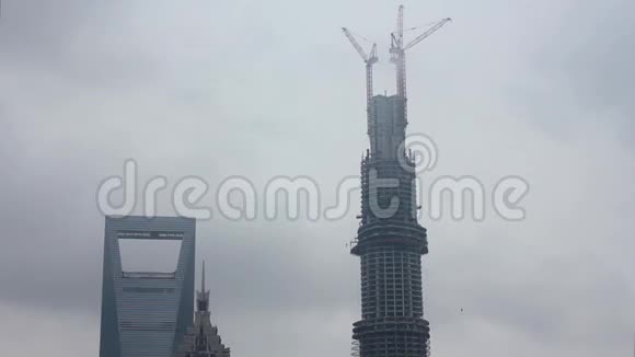 中国上海市中心摩天大楼景观视频的预览图