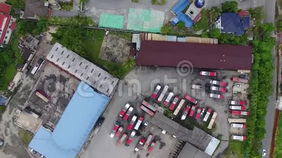 一座清真寺的空中镜头视频的预览图