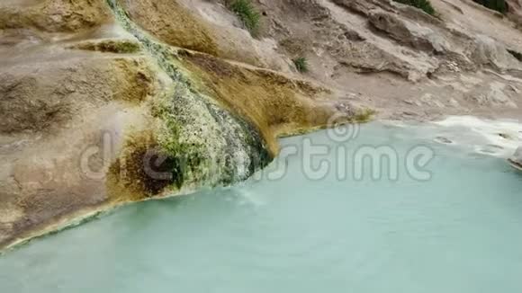 Pyatigorsk矿泉水视频的预览图