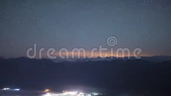 奥地利天空的夜晚时光视频的预览图