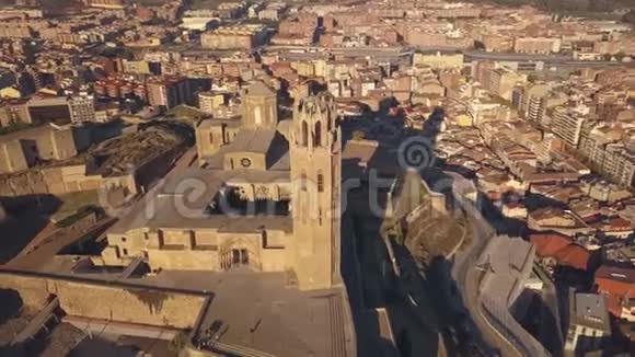 利达的塞维拉大教堂视频的预览图