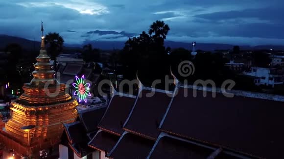 从空中俯瞰泰国清迈的SriChomThong视频的预览图