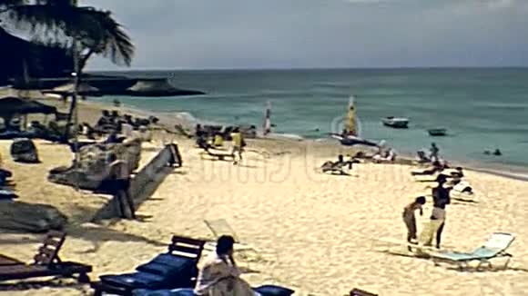 巴哈马新普罗维登斯海滩视频的预览图