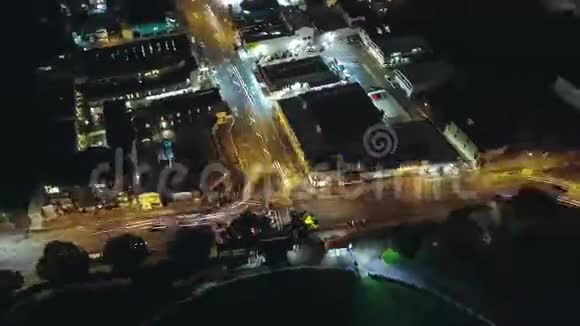 全景360旋转夜间交通中断视频的预览图
