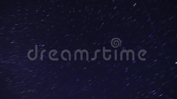 太空中的轨道恒星它们看起来像流星启动轨道时间推移可用作背景视频的预览图