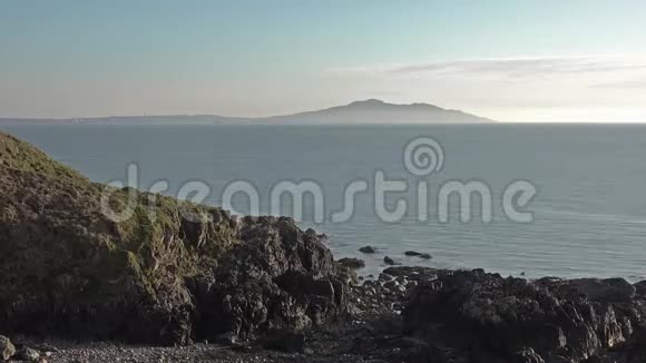 从斯旺湾看到的天使岛威尔士视频的预览图