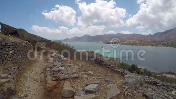 希腊斯宾农加卡利登岛一个强化麻风群古遗址c视频的预览图