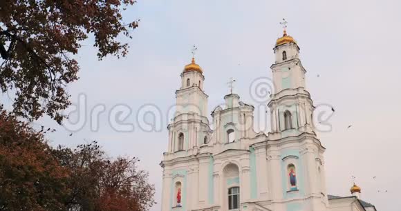 Hlybokaye或GlubokoyeVitebsk地区白俄罗斯圣母大教堂的诞生献给被抛弃的卡梅尔教堂视频的预览图