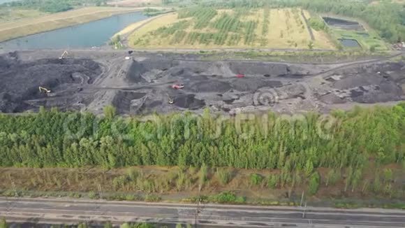 黑煤问消除黑航景煤开采的后果视频的预览图