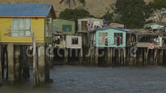 莫尔斯比海岸的Stil房屋莫尔斯比贫民窟视频的预览图