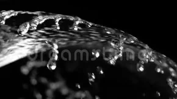 水流效应慢动作特写黑色视频的预览图