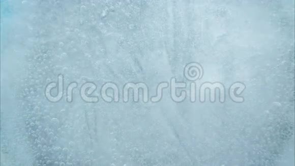 解冻的冰时间视频的预览图