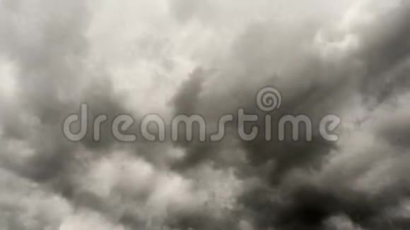 黑暗和戏剧性风暴云区背景时间流逝视频的预览图