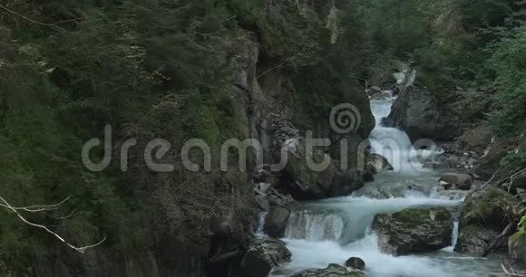 意大利阿尔卑斯山视频的预览图
