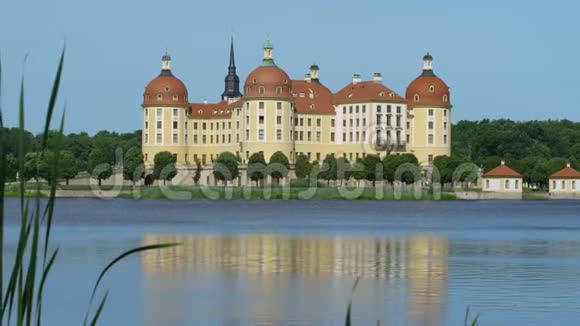 德累斯顿附近的莫里茨堡城堡视频的预览图