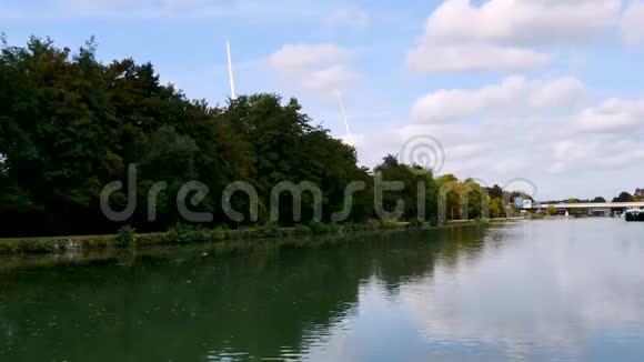 运河在兰斯在法国视频的预览图