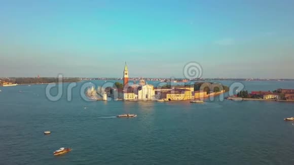 威尼斯城市景观空中景观大运河圣马可钟楼马克广场意大利视频的预览图