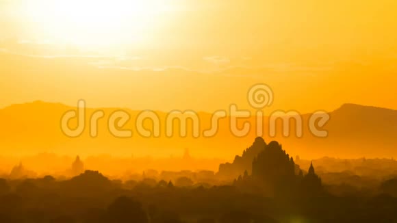 日落时间在缅甸巴甘视频的预览图