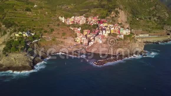 意大利CinqueTerre海岸Manarola村Manarola是北部利古里亚省拉斯佩齐亚省的一个小镇视频的预览图
