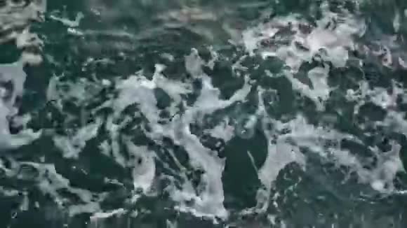 把海水移到科罗布卡船上视频的预览图