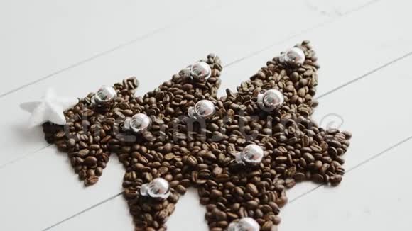 冷杉形状的咖啡豆视频的预览图