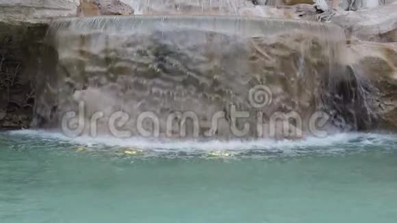 意大利罗马的FontanadiTrevi喷泉视频的预览图