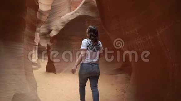 沙岩峡谷视频的预览图