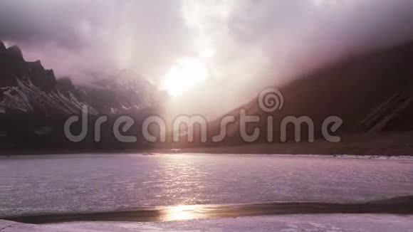 冬令山喜马拉雅山时移日落云冰雪视频的预览图