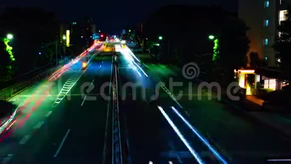 东京市中心的城市街道一夜之间一片广袤的景色视频的预览图