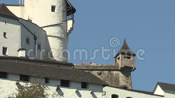 从大学到山要塞的景色奥地利萨尔茨堡纽伦堡修道院视频的预览图