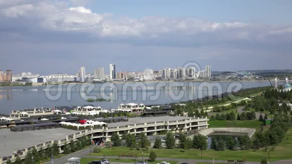 喀山是俄罗斯的一个大城市视频展示了城市和卡桑卡河的美丽全景视频的预览图