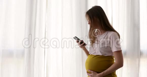 孕妇叫救护车视频的预览图