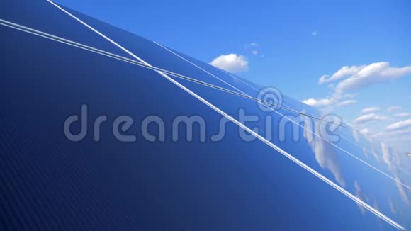露天的大型太阳能农场太阳能概念视频的预览图