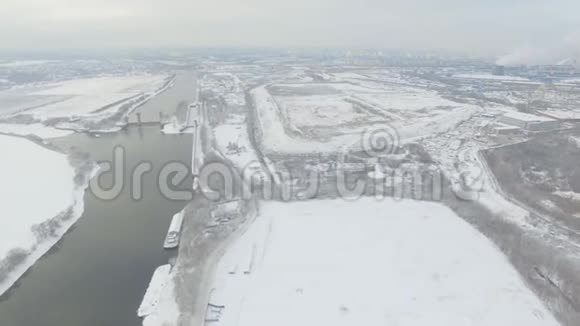 莫斯科河工业区鸟瞰图视频的预览图