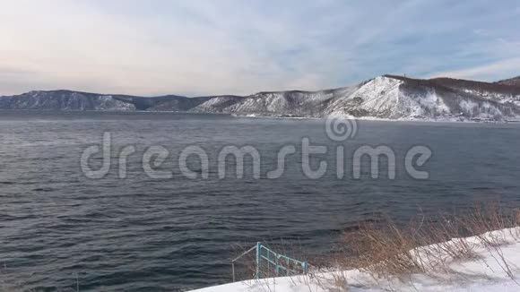 贝加尔湖在十二月视频的预览图