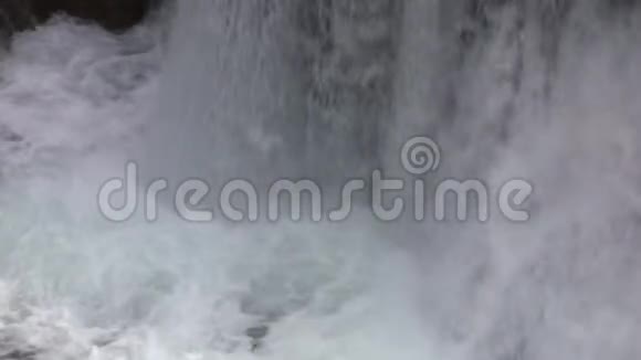 克罗地亚Krka的瀑布视频的预览图
