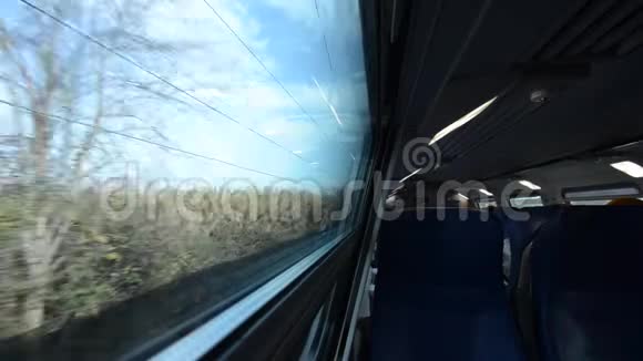 通勤列车停止视频的预览图