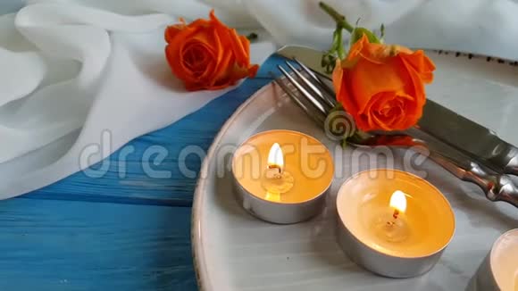 玫瑰慢件礼物象征银器喜庆优雅浪漫惊喜视频的预览图